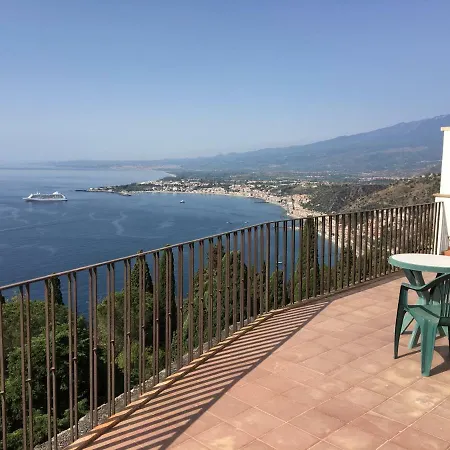 Il Leone Guest house *